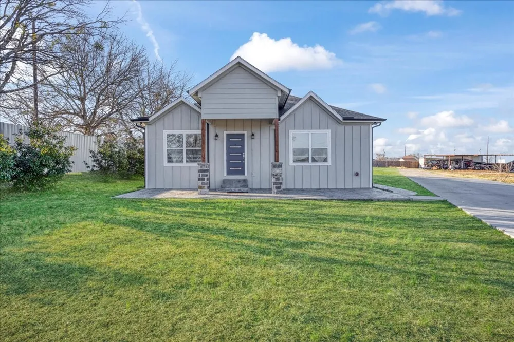 920 Oil Mill Road Van Alstyne, TX 75495