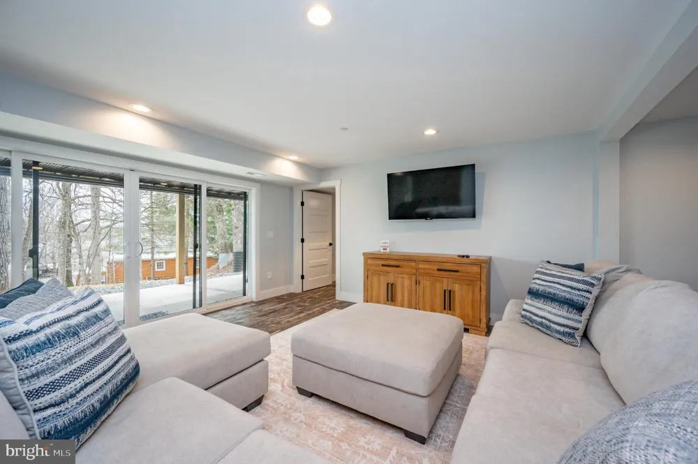 78 GLEN COVE CIRCLE Swanton, MD 21561