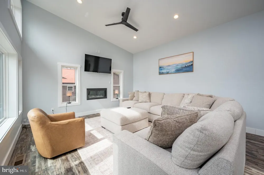 78 GLEN COVE CIRCLE Swanton, MD 21561