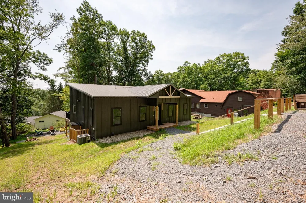 78 GLEN COVE CIRCLE Swanton, MD 21561