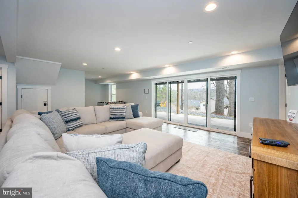 78 GLEN COVE CIRCLE Swanton, MD 21561