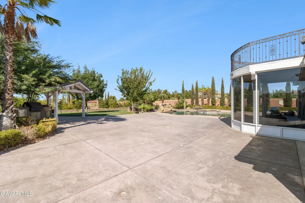 3101 Camino Hermanos Lancaster, CA 93536