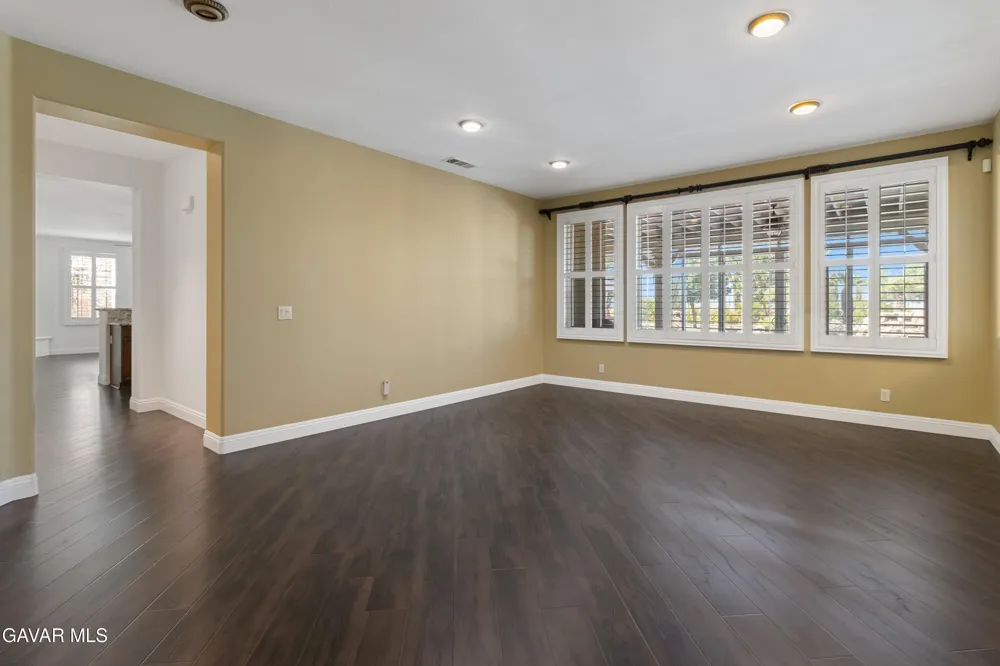 3101 Camino Hermanos Lancaster, CA 93536