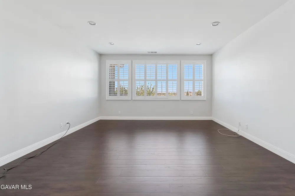 3101 Camino Hermanos Lancaster, CA 93536