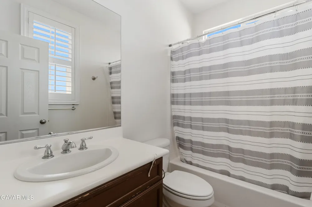 3101 Camino Hermanos Lancaster, CA 93536