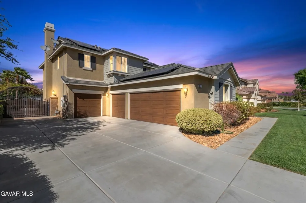 3101 Camino Hermanos Lancaster, CA 93536