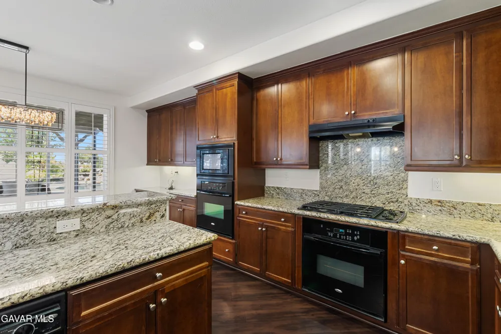 3101 Camino Hermanos Lancaster, CA 93536
