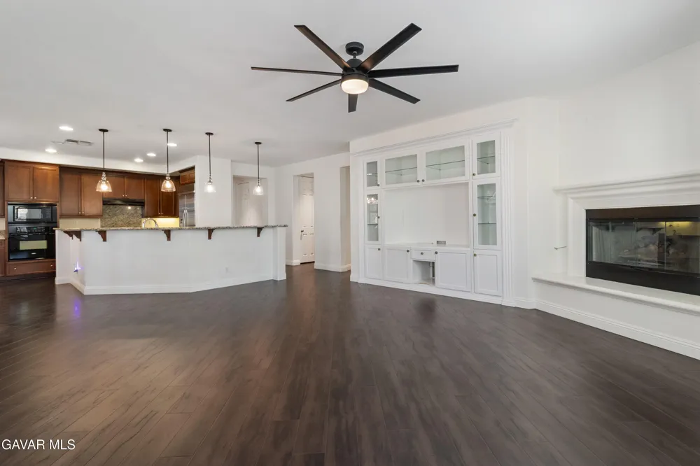 3101 Camino Hermanos Lancaster, CA 93536