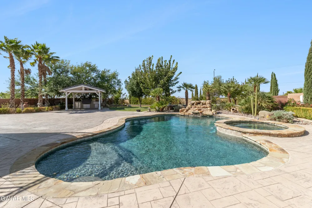 3101 Camino Hermanos Lancaster, CA 93536