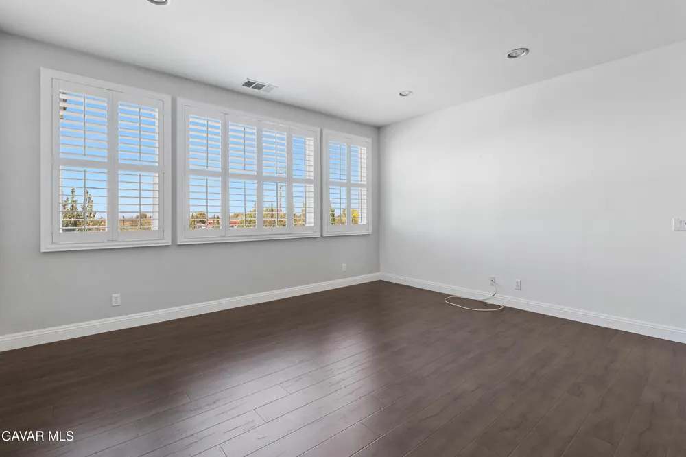 3101 Camino Hermanos Lancaster, CA 93536