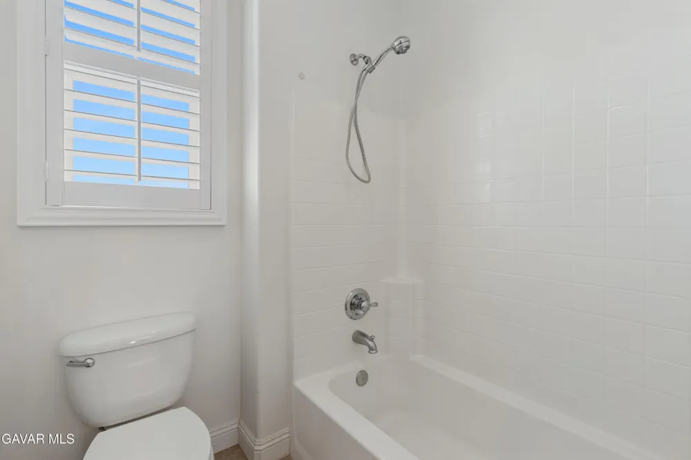 3101 Camino Hermanos Lancaster, CA 93536