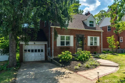 2549 Moundview Drive