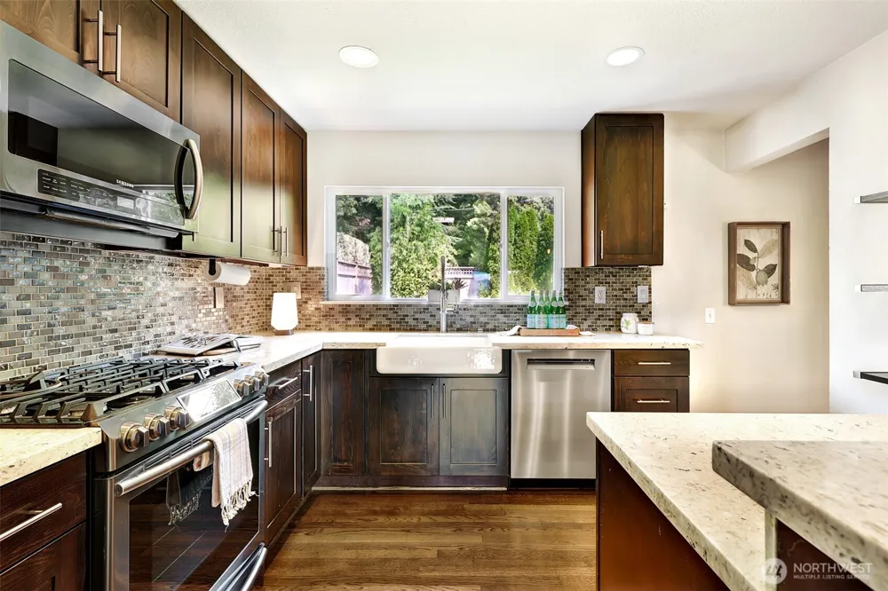 12025 56th Place S Seattle, WA 98178