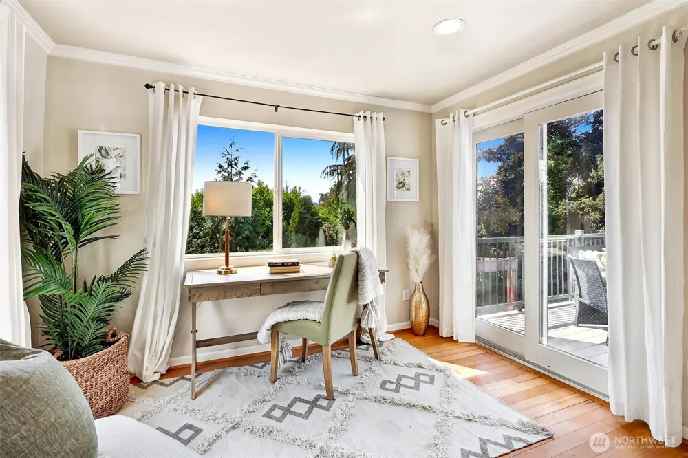 12025 56th Place S Seattle, WA 98178