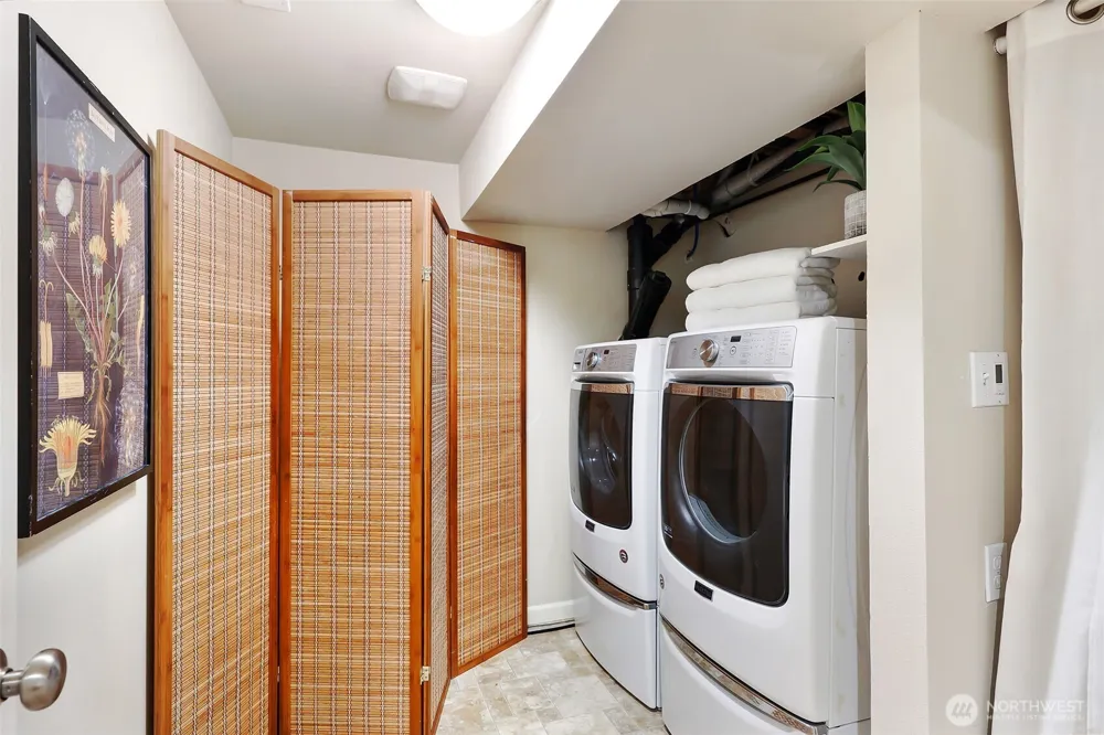 12025 56th Place S Seattle, WA 98178