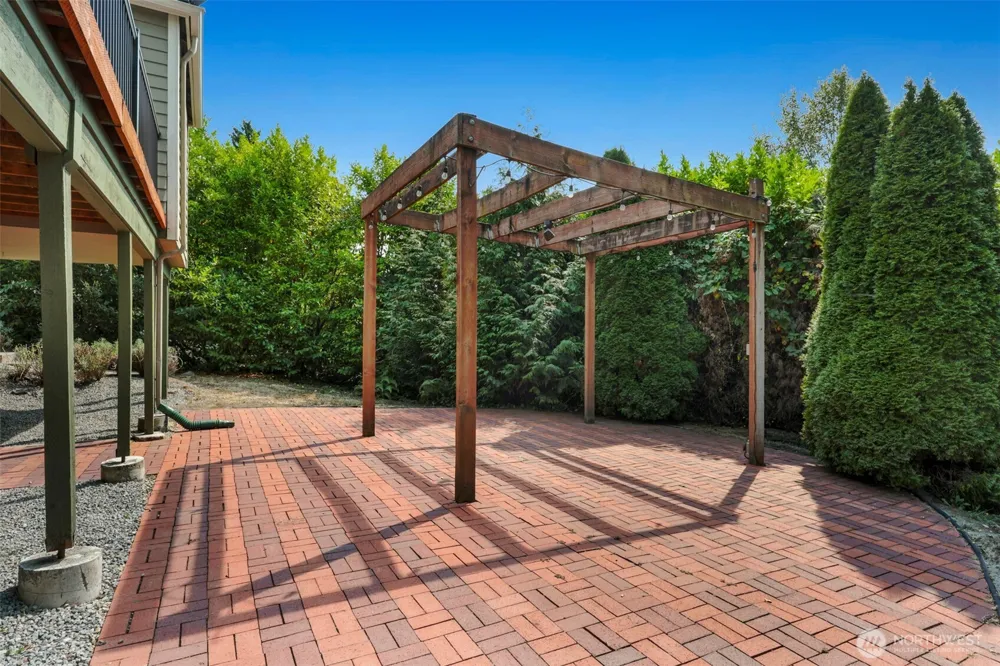 12025 56th Place S Seattle, WA 98178