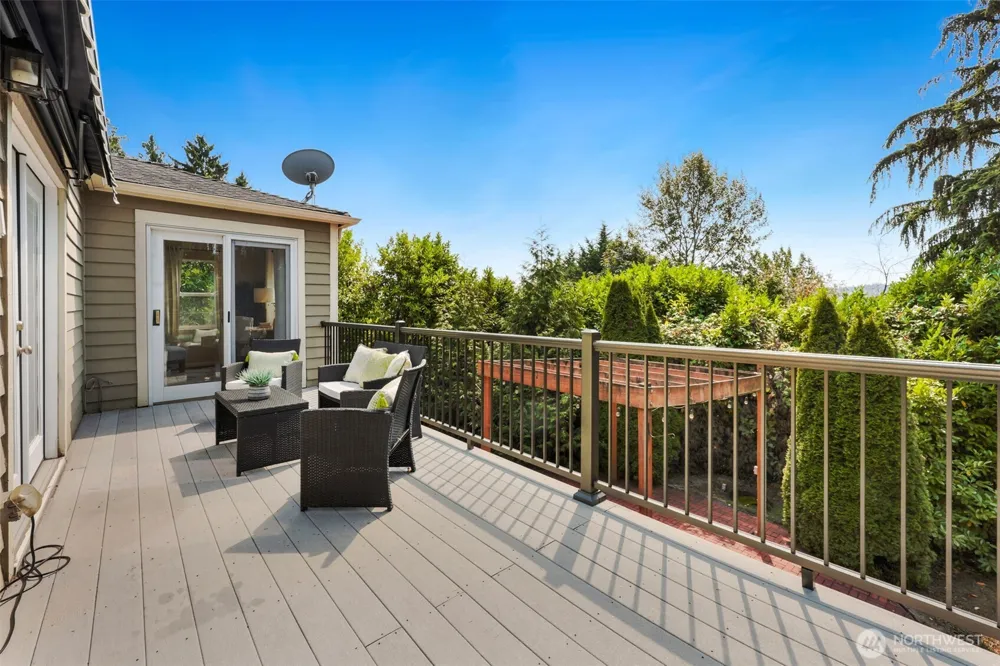 12025 56th Place S Seattle, WA 98178