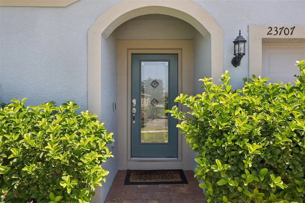 23707 COMPANERO DRIVE Sorrento, FL 32776