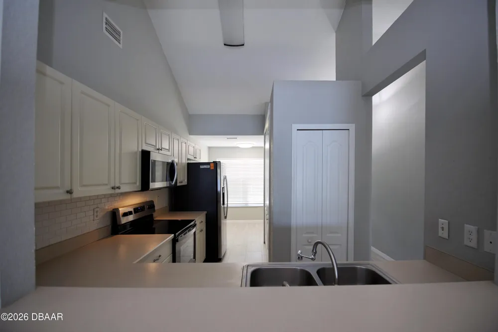 1025 Alabama Avenue Holly Hill, FL 32117