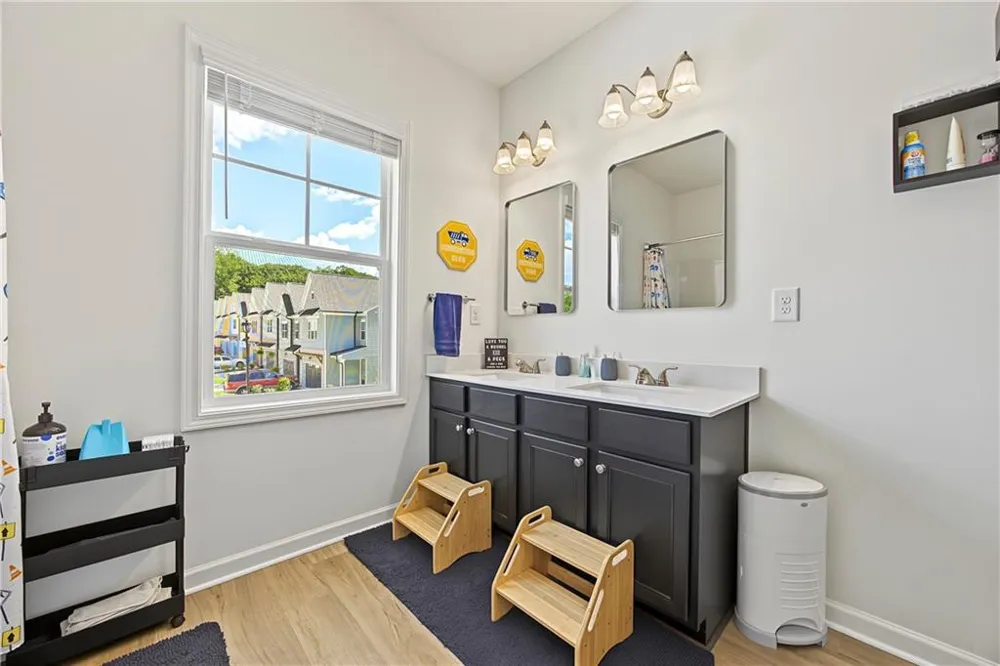 5398 Gray Birch Bend Flowery Branch, GA 30542