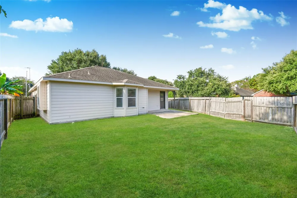 34552 Park Green Brookshire, TX 77423