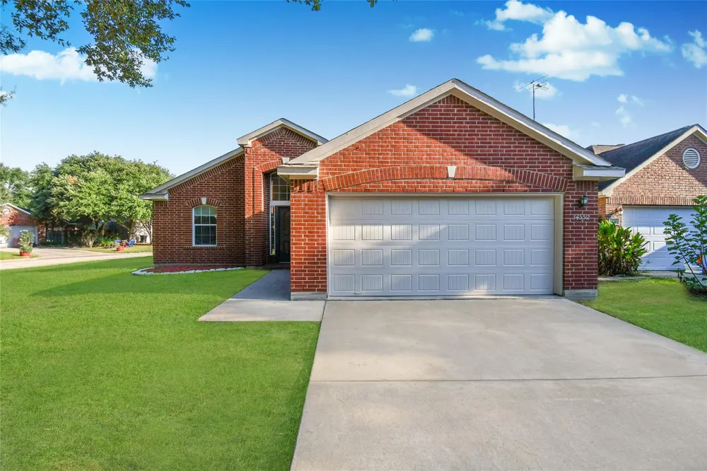 34552 Park Green Brookshire, TX 77423