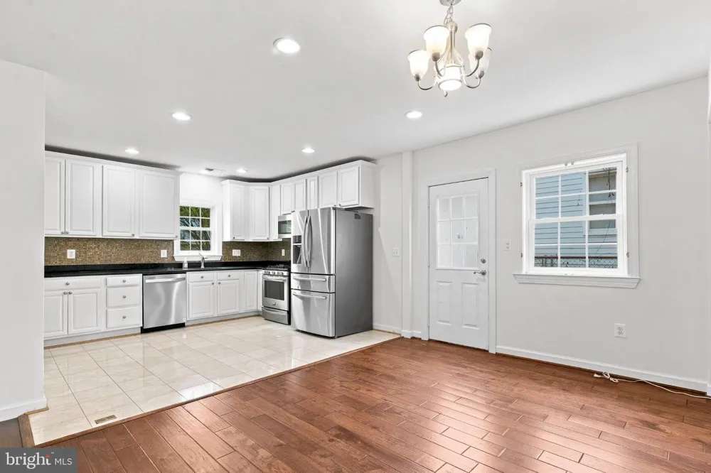 2001 6TH STREET S Arlington, VA 22204