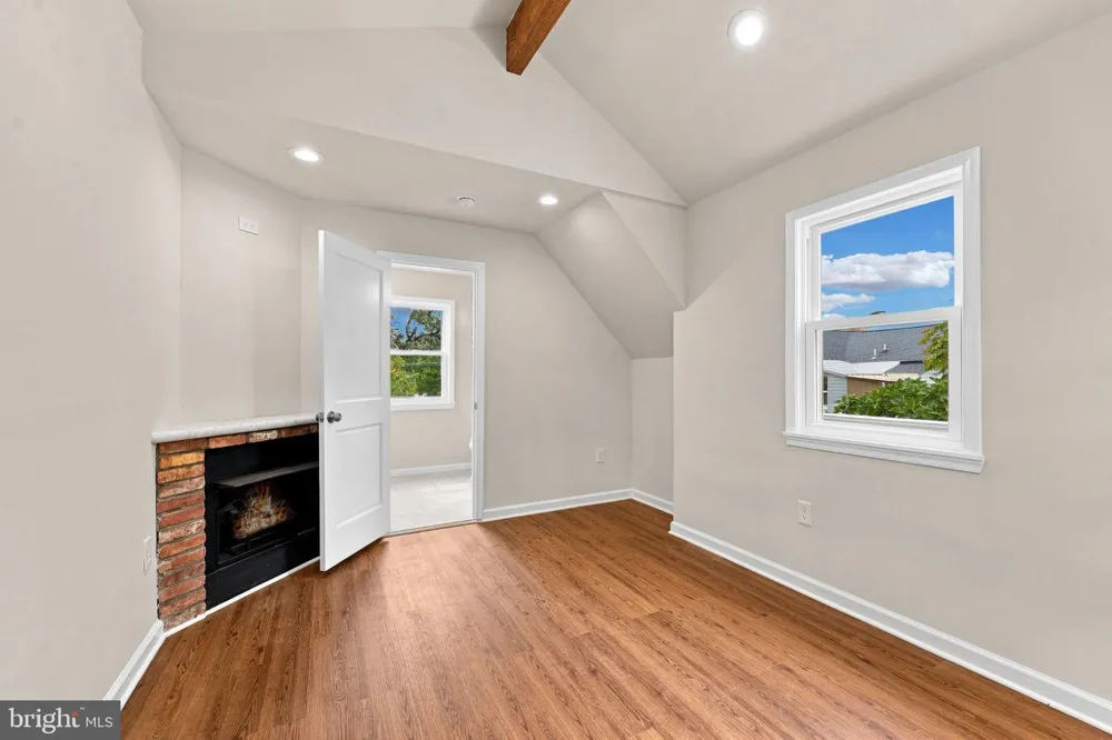 2001 6TH STREET S Arlington, VA 22204