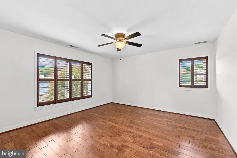 2001 6TH STREET S Arlington, VA 22204
