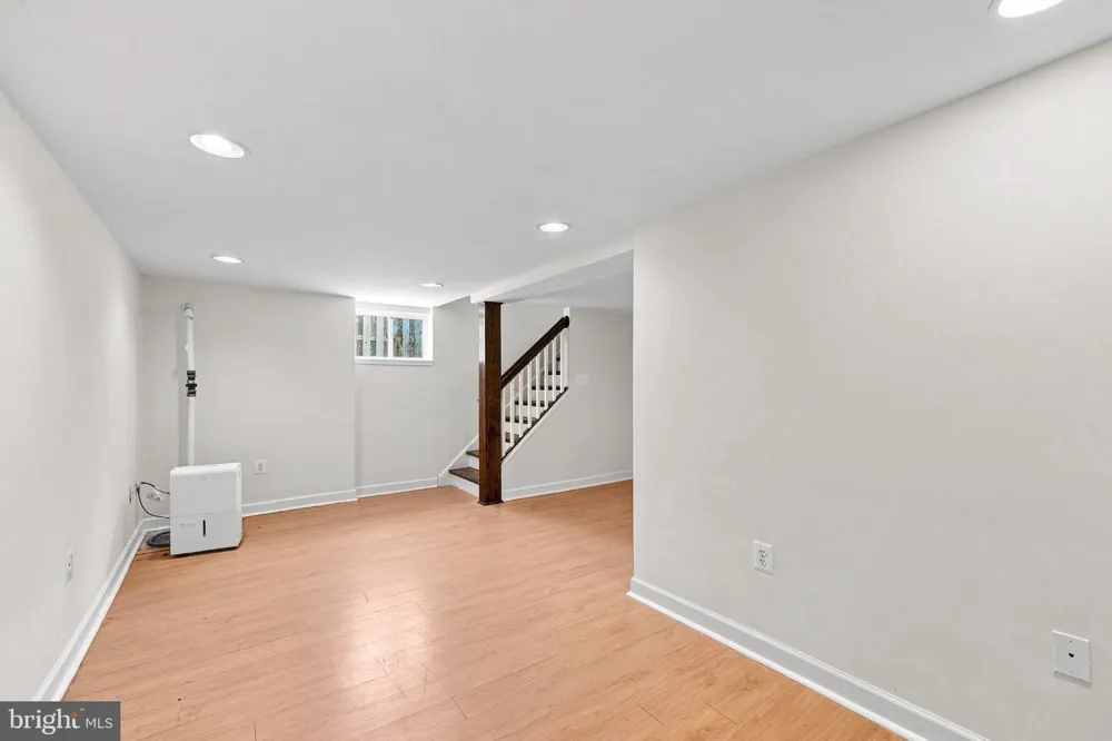 2001 6TH STREET S Arlington, VA 22204