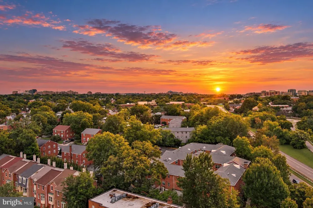 2001 6TH STREET S Arlington, VA 22204