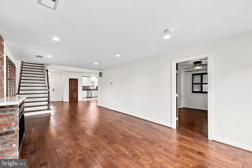 2001 6TH STREET S Arlington, VA 22204