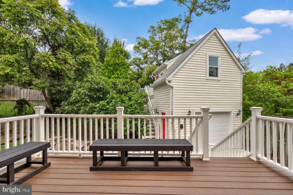 2001 6TH STREET S Arlington, VA 22204