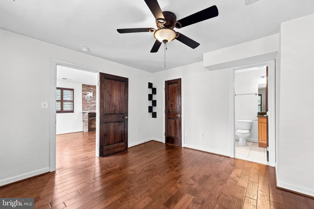 2001 6TH STREET S Arlington, VA 22204