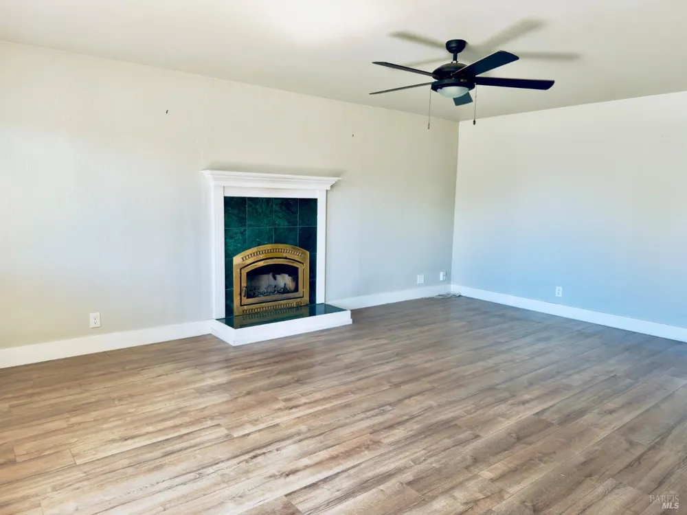 3332 Main Street Napa, CA 94558