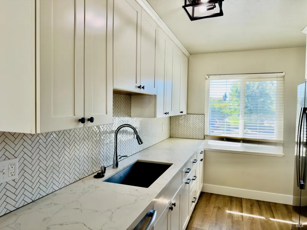 3332 Main Street Napa, CA 94558