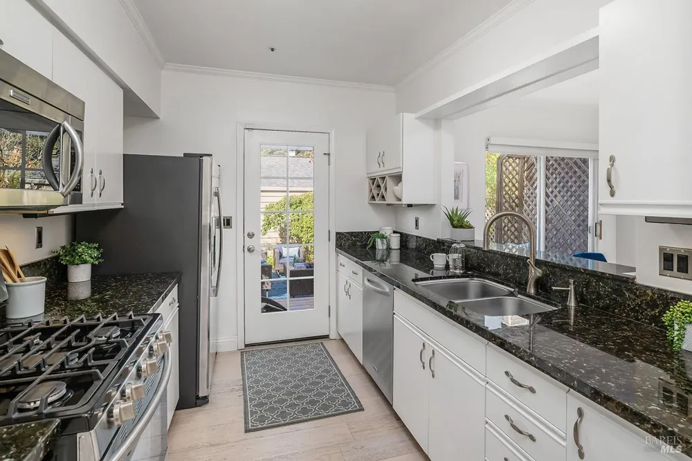 41 Parkview Circle Corte Madera, CA 94925