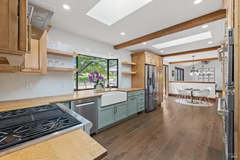 2740 River Road Santa Rosa, CA 95492