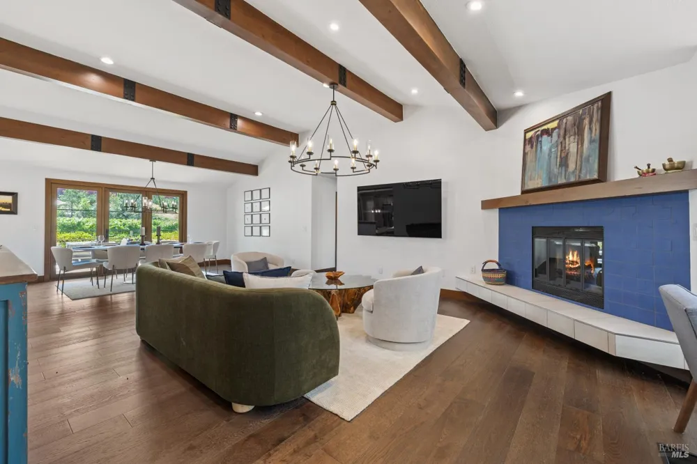 2740 River Road Santa Rosa, CA 95492