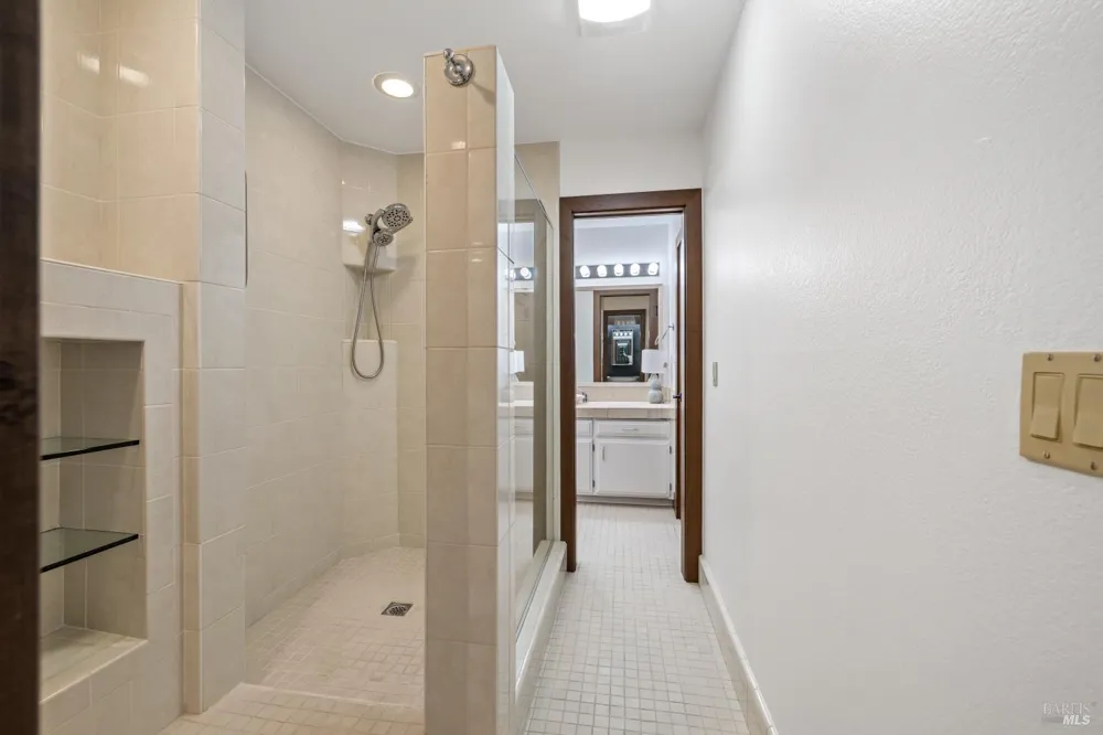 2740 River Road Santa Rosa, CA 95492