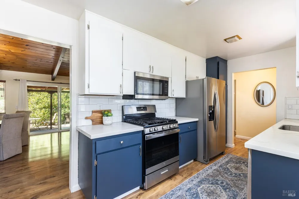 2827 Marlow Road Santa Rosa, CA 95403