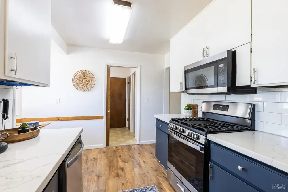 2827 Marlow Road Santa Rosa, CA 95403
