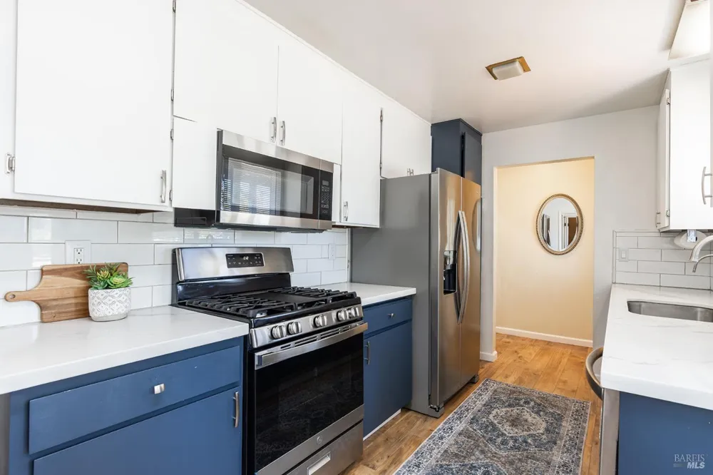 2827 Marlow Road Santa Rosa, CA 95403