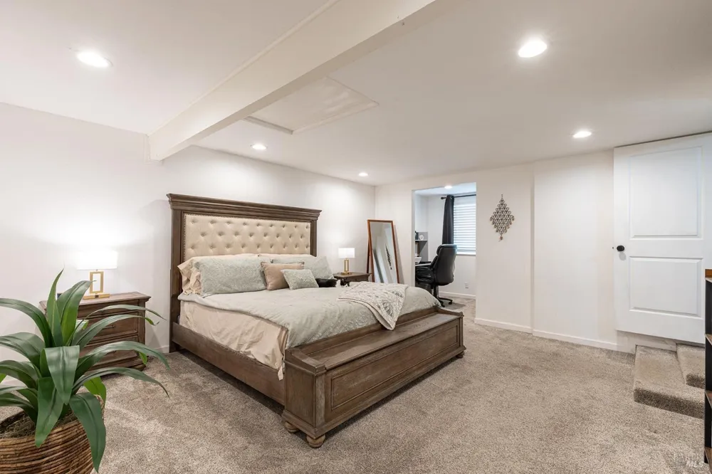2827 Marlow Road Santa Rosa, CA 95403