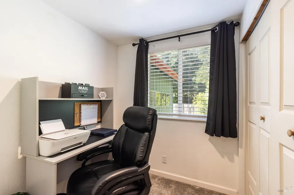 2827 Marlow Road Santa Rosa, CA 95403