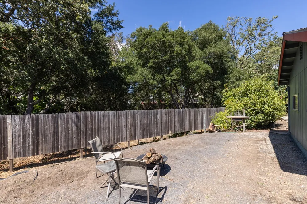 2827 Marlow Road Santa Rosa, CA 95403