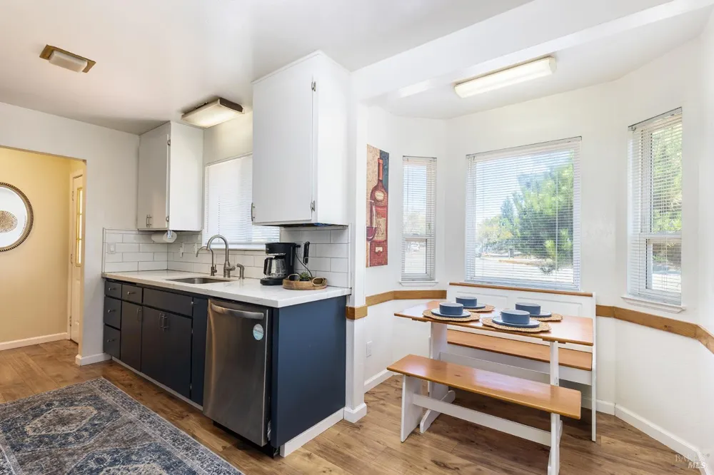 2827 Marlow Road Santa Rosa, CA 95403