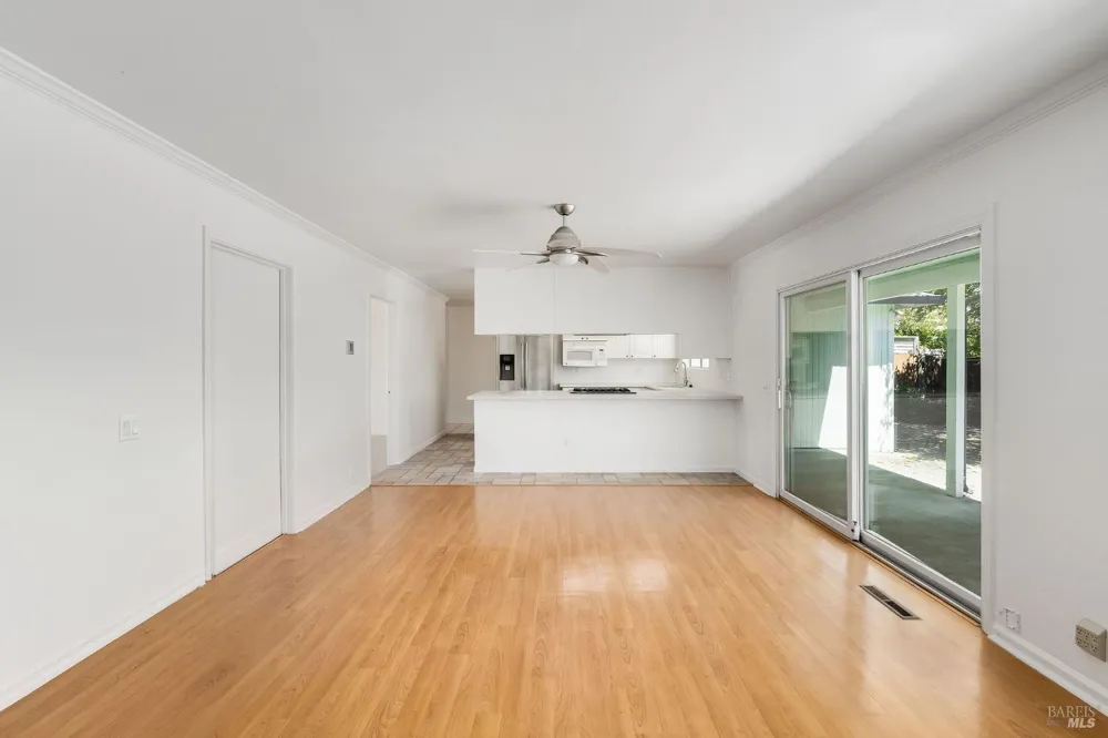 1925 Birch Avenue St. Helena, CA 94574