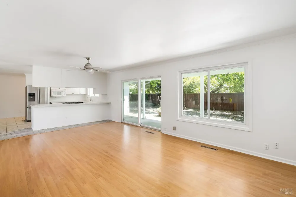 1925 Birch Avenue St. Helena, CA 94574