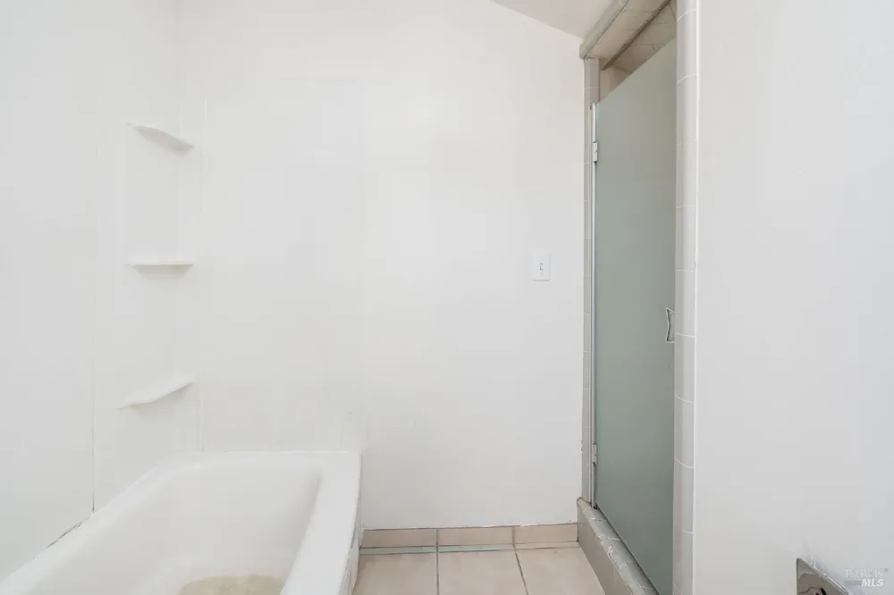 1925 Birch Avenue St. Helena, CA 94574